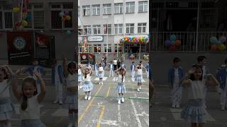 23 Nisan 80 Ler 90 Lar Dans Gösterisi Haydi Sallayalım Dünyayı