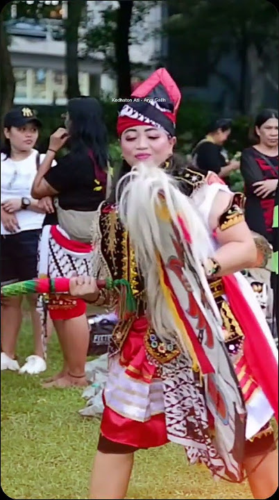 gayatri budoyo. hongkong