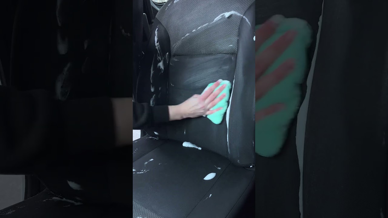 Очищувач для обивки салону MOTIP Textile Cleaner пінний аерозоль 600 мл. Код товару: MT0001