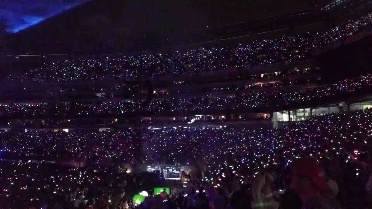 Coldplay Live - 2016 3 (Arena View)