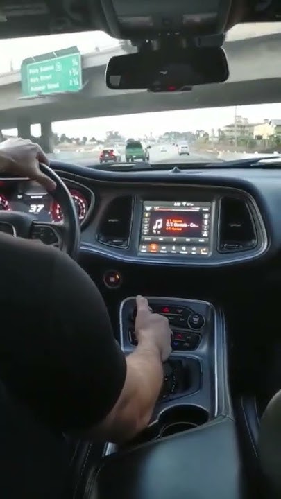 Manual SRT Hellcat - YouTube