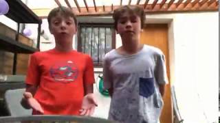 Nos Tricks Sur Trampoline