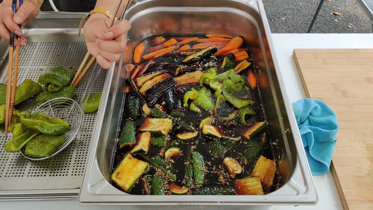 マルシェで一年ぶりの揚げ浸しに行列!!Youtube初動画の揚げ浸しも見てね!!/Age-Bitashi (Beigne de légumes dans le Dashi) 50 personnes