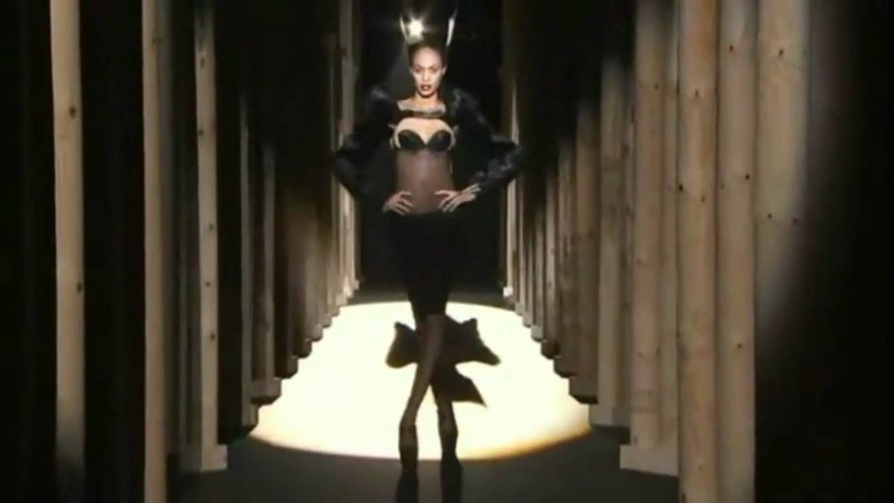 Lady Gaga - Mugler Fashion Week 2011 ( HD )
