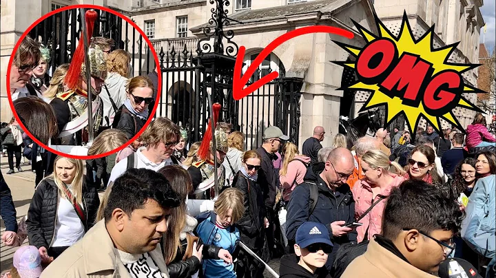 Easter Mayhem Causes Gridlock For King’s Guards!