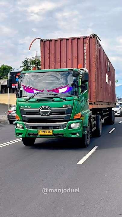 Respect 💯 #Shorts 🔥🔥 Big Trucks on Big Roads #truck #respect 🚙🚛🚑🚚🚒🛻