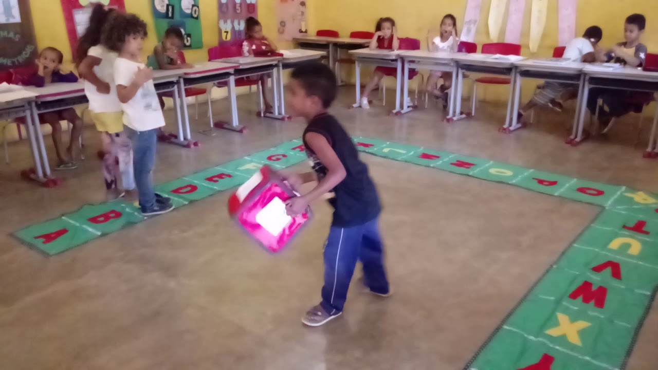 Jogo trilha do alfabeto - Atividades para a Educação Infantil