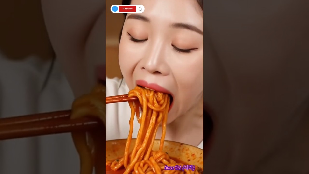 "Girl Tries Super Spicy Noodles 🌶️🔥 | Hilarious Reaction Mukbang"