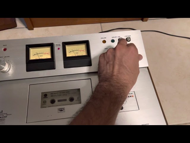 AKAI GXC-310D STEREO CASSETTE DECK - YouTube