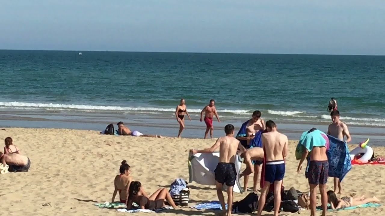 Top Sandy Beach in UK - BOURNEMOUTH