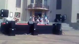 GQUBEMSWANINI - NDIYEKE NDIGODUK