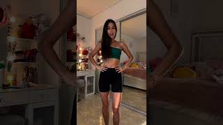 THIS outfit making you look twice?