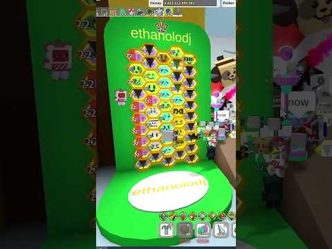 He Got WORLDS FIRST FULL LEVEL 22 HIVE FOR 182 QUADRILLION HONEY in Bee Swarm Simulator! #roblox