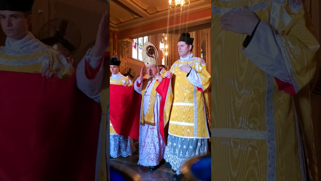 Raymond Cardinal Burke Blessing after Trinity Sunday Mass