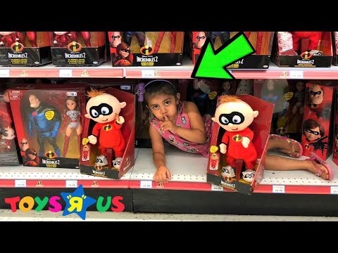 BEST HIDE AND SEEK SPOT IN TOYS R US TOYS STORE!!