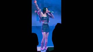 Yves Gone Girl Apple Cinnamon Crunch Tour Live In Chicago 이브 250123 4K