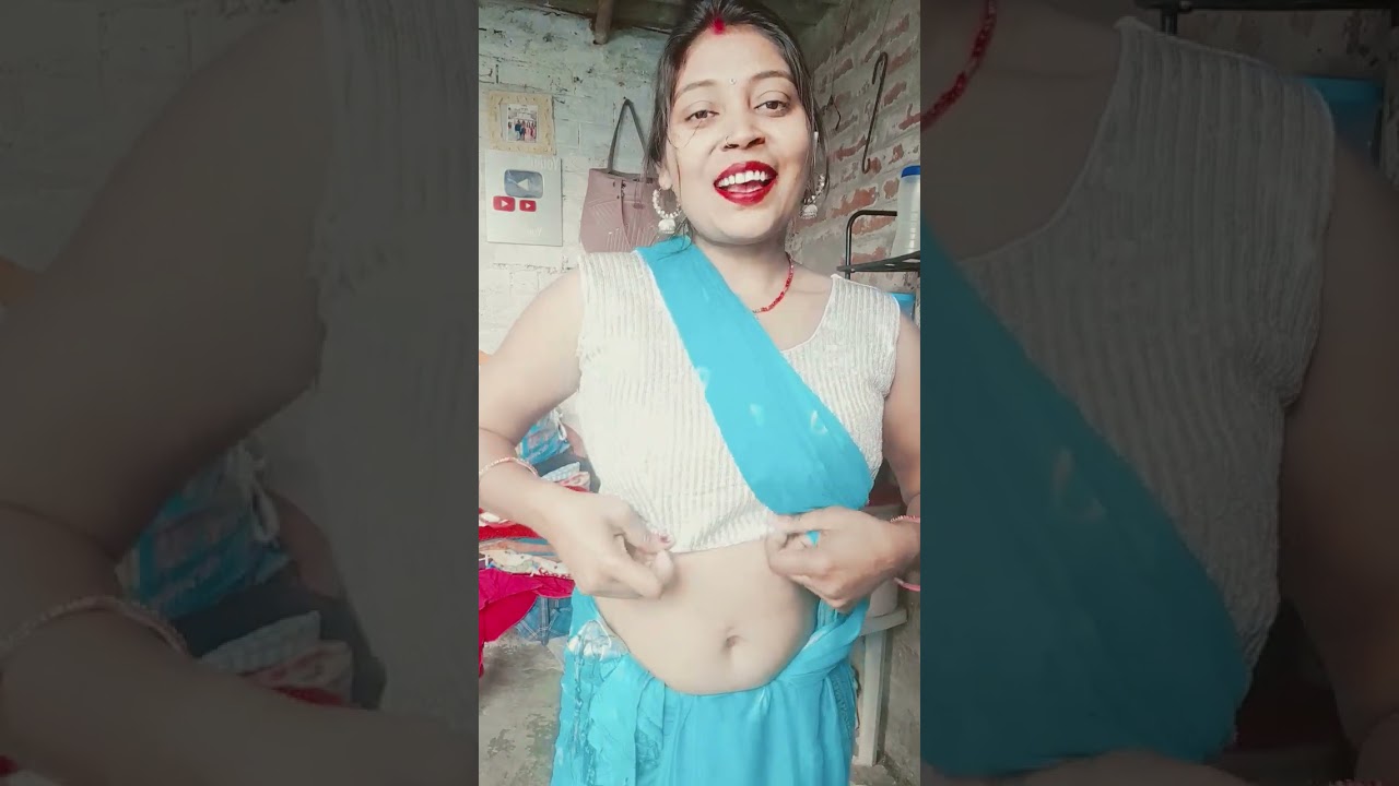 A disabled duckling helps his cat friend 