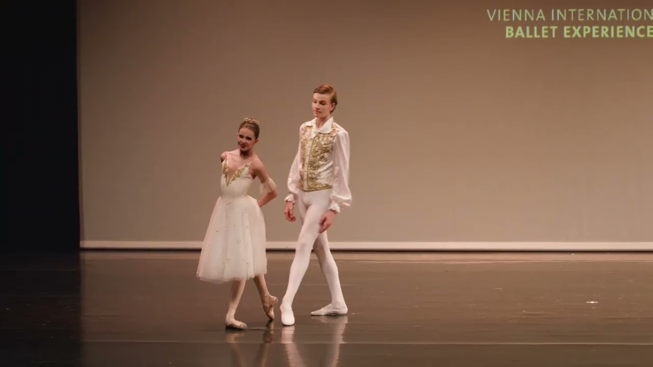 Julianna Eva Pollak 12 & Viacheslav Hosachynskyi 13_ Coppelia pas de deux_Vibe Vienna_1stplace