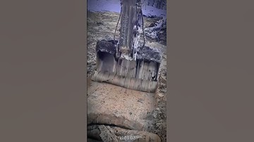 Earth Dredging with Excavators: Power and Efficiency in Construction Work- Good tools and machinery