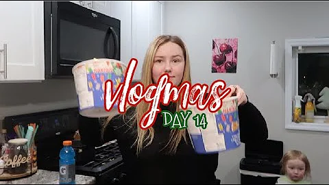 Christmas Movie Night *vlogmas day 14*