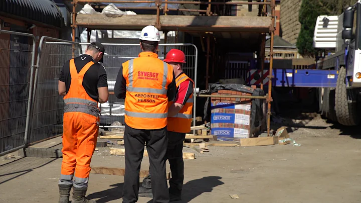 Bees Knees Awards 2017 - Best Performing Small/ Medium Business  - SynergyLifting