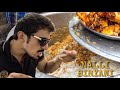 PAKISTANI STREET FOOD IN KARACHI - MOST FAMOUS GHOUSIA NALLI BIRYANI & DHORAJI GOLA GANDA - PAKISTAN