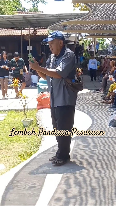 Anjing dan sampah H Rhoma Irama