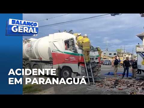 Tanker truck goes off-road and crashes into warehouse: driver dies on the way to coastal port