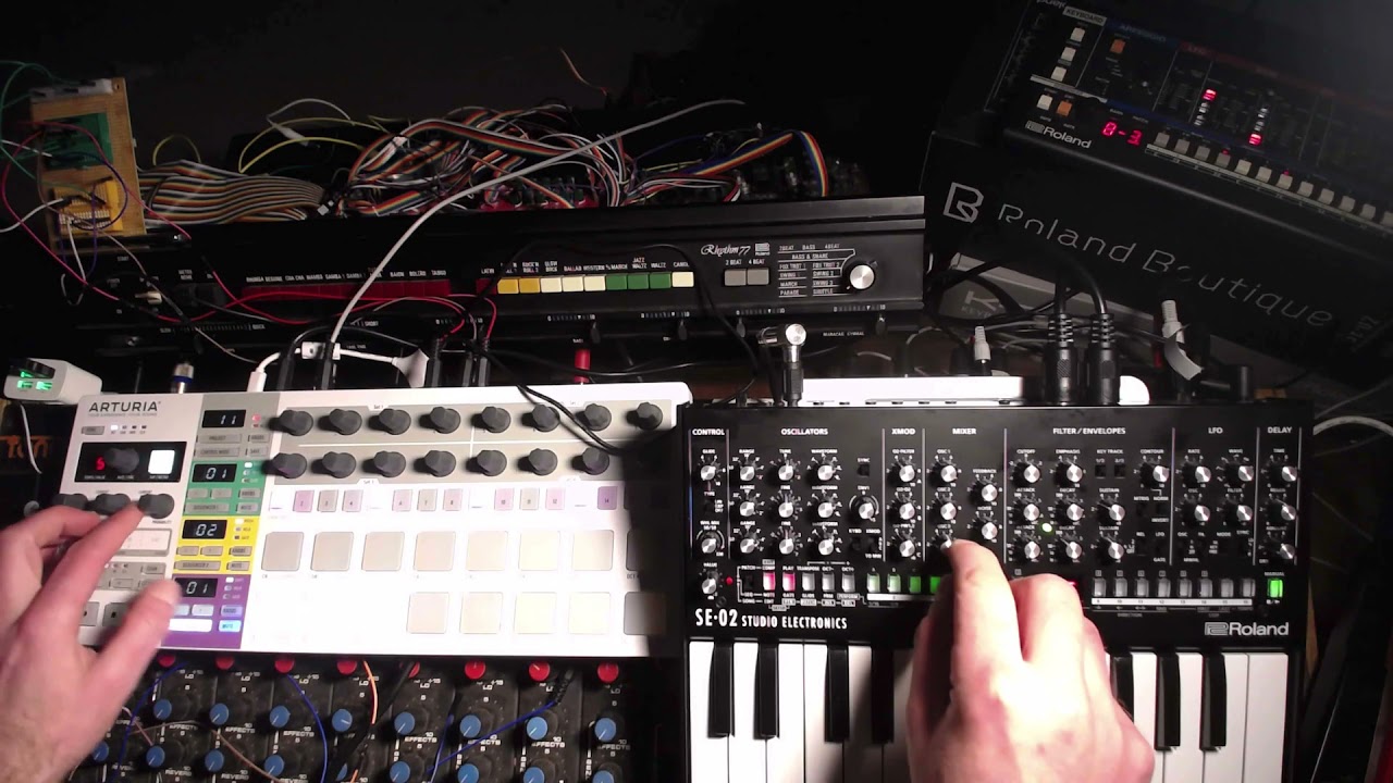 Squeeze It - TR77 Freaks Out With An SE02