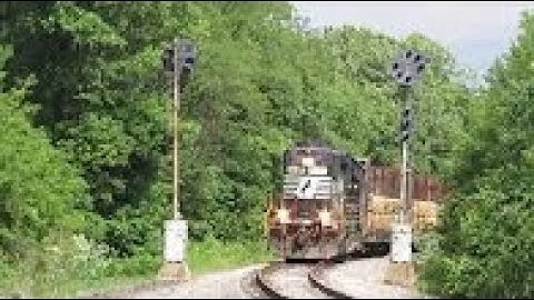 RailBox Boxcars Being Taken To Storage On Dying Railroad Branch!