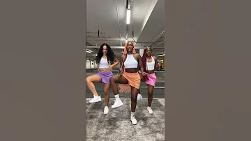 This song and dance is laced with something | Mnike Dance Challenge