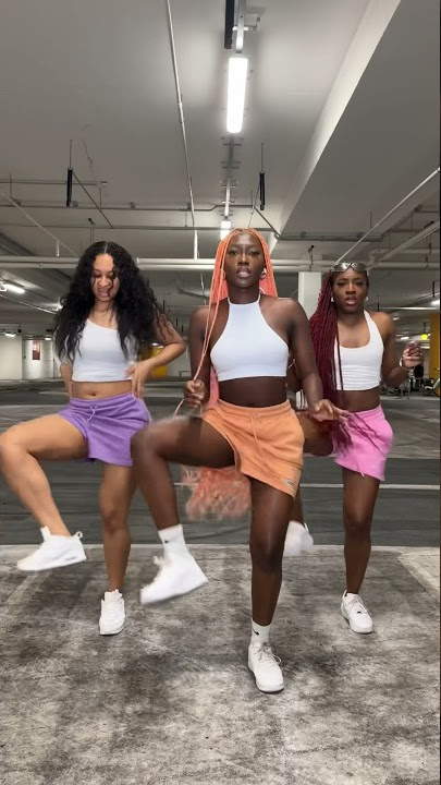 This song and dance is laced with something | Mnike Dance Challenge