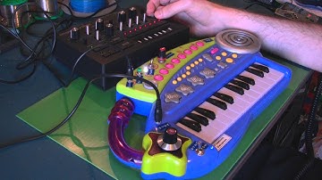 Circuit Bent ELC Keyboard by freeform delusion