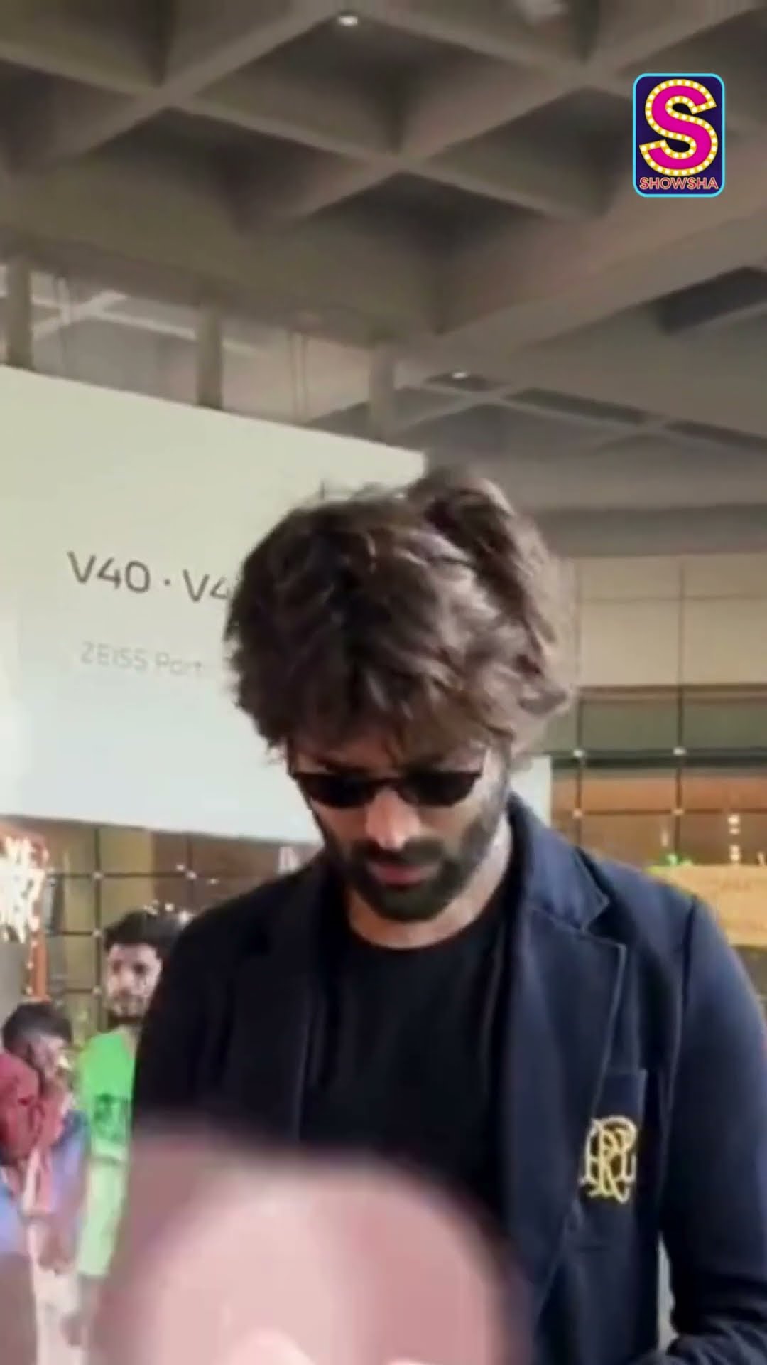 Kartik Aaryan Looks Debonair In Comfy Casuals | Bollywood | Entertainment News | Actor | N18S