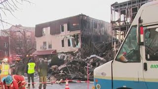 NYPD officers rush to help victims of Bronx house explosion
