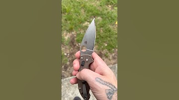 Fresh edge on my 15V Spyderco Manix LW🩸🦍🔥 #mirroredge #sharpest #hairwhittling #tsprof #usa #edc