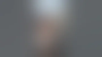 شوف بنات اروبا بل شارع يبولون 
