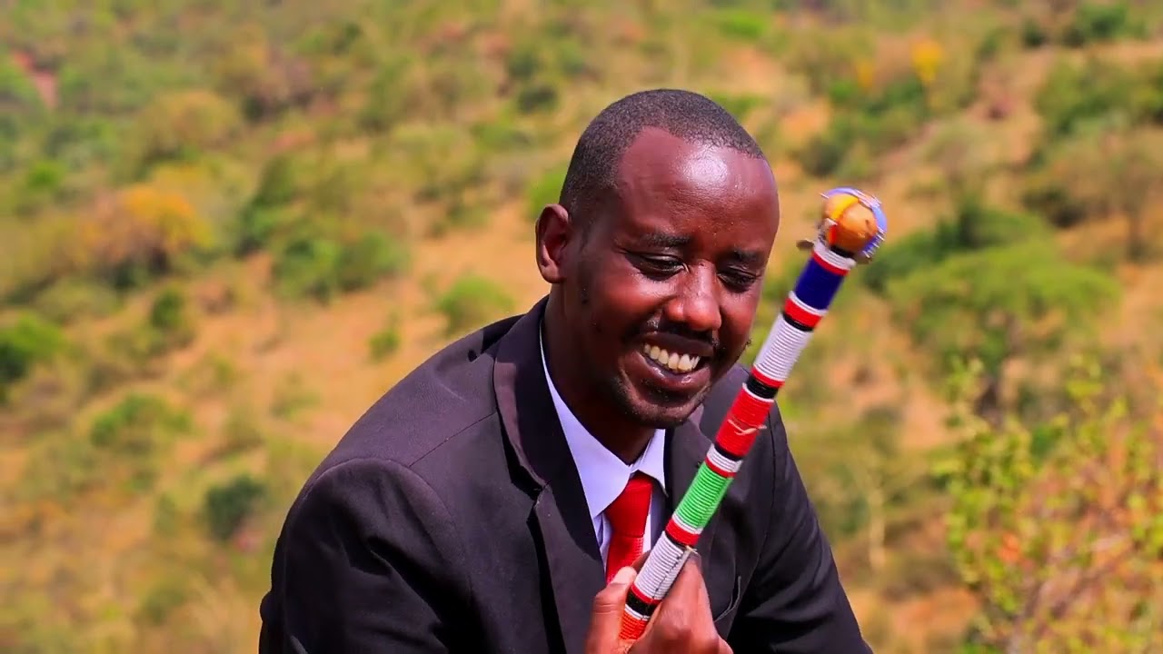 EKINARE_BY__DAUDI_POSE_[OFFICIAL_-4K_VIDEO]