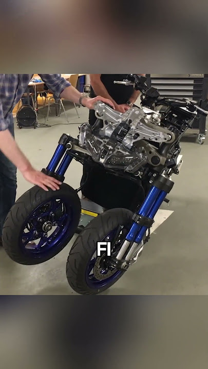 This Bike Breaks Every Rule of Motorcycle Design !!!