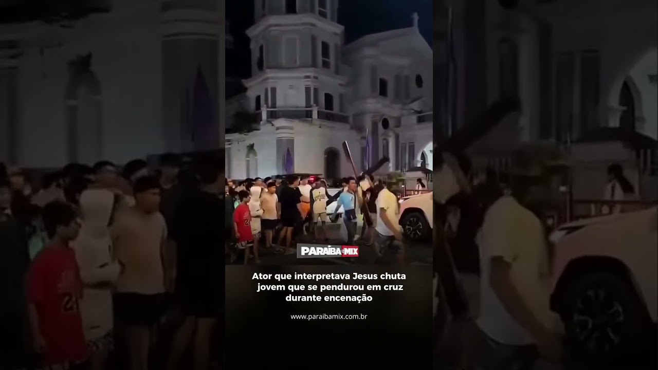 Ator que interpretava Jesus chuta jovem que se pendurou em cruz durante encenação
