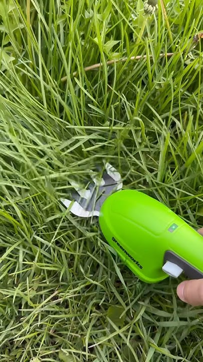 Ножницы Greenworks #greenworks #сад #дача #газон - YouTube