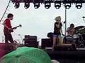 Capture de la vidéo Be Your Own Pet - Girls On Tv