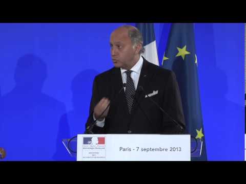 Conférence de presse de Laurent Fabius et John Kerry (07-09-13) 1ère partie ministère de la santé