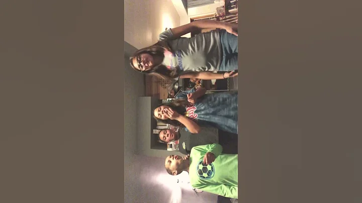 Penny didnt like it at all!! Lol!! | Isabella Nieves