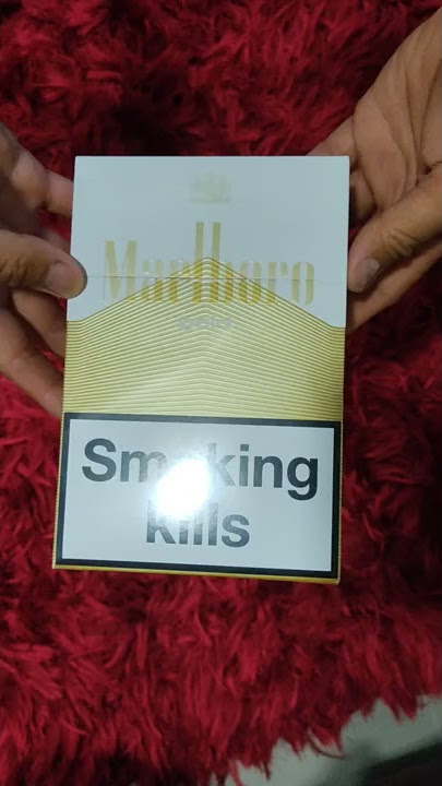 Unboxing free duty Marlboro Light.