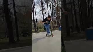 Тренера не играют #трюки #music #самокат #трюкинасамокате #skate #skateboarding