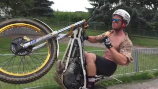 Trial Wheelie while eating ice! Awesome!