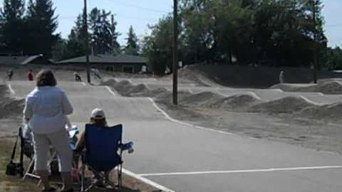 Allison Churko BMX Cruiser Qualifying Race, Sun. A...