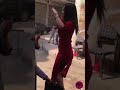 رقص بنت بي القميص الاحمر فشخ في التنجيد في الشارع كامل YouTube 