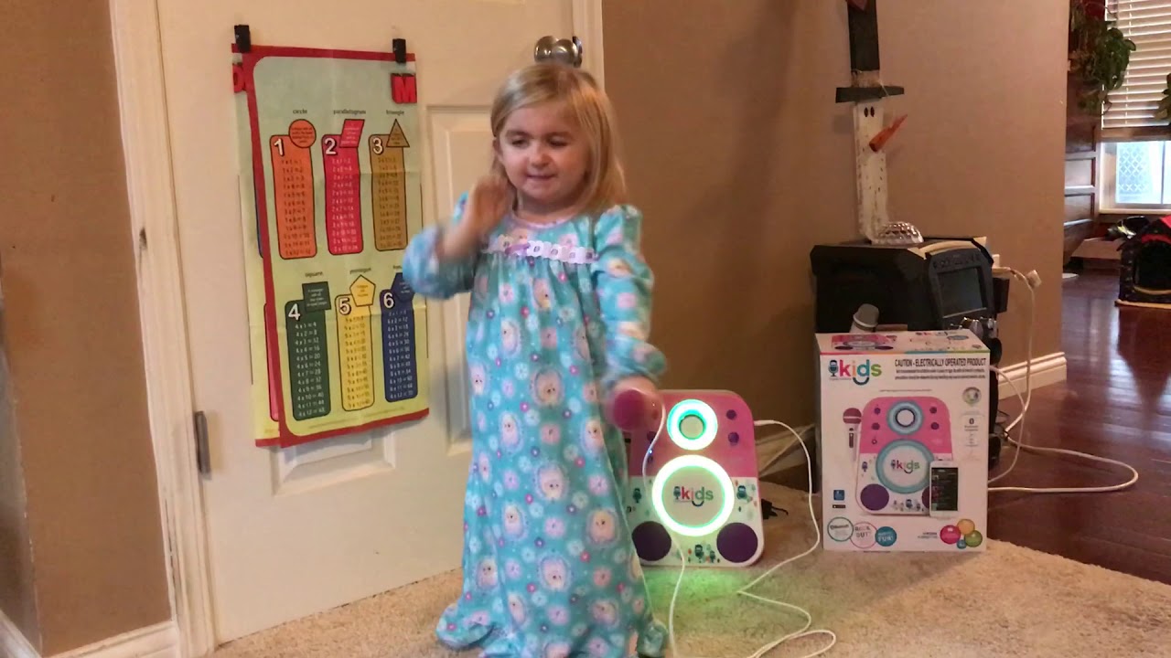 Audrey Nethery singing Rudolph!! - YouTube